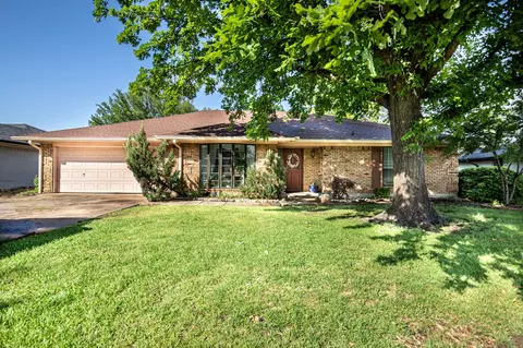 4100 Alava Dr, Fort Worth, TX 76133