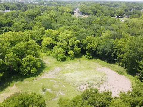 8829 Dalrock Rd, Rowlett, TX 75089