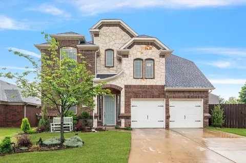 2852 Willow Glen Ct, Grand Prairie, TX 75052