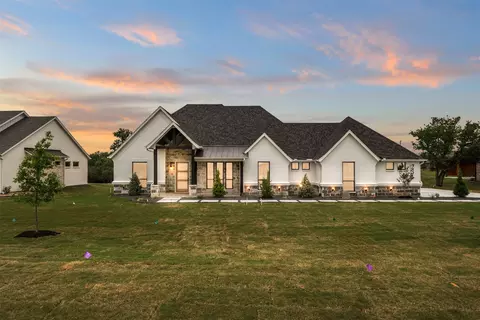 234 Coalson Xing, Azle, TX 76020