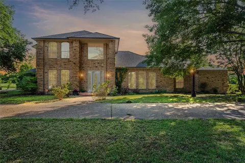 688 Kentwood Dr, Rockwall, TX 75032
