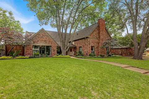 2504 Stone Creek Dr, Plano, TX 75075