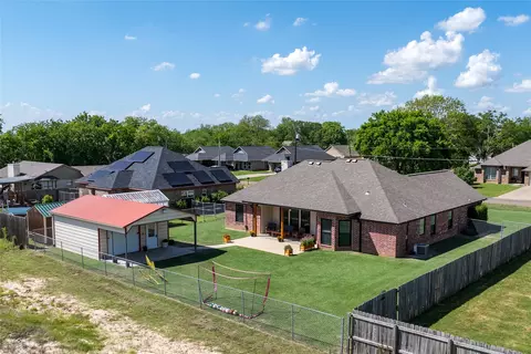 View/Area - 306 E Pine St, Mabank, TX 75147 photo 1 of 3