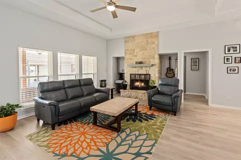 Living - 306 E Pine St, Mabank, TX 75147 photo 2 of 2