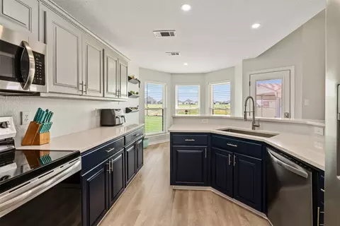 Kitchen - 306 E Pine St, Mabank, TX 75147 photo 1 of 4