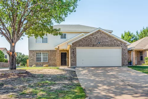 9801 Stoney Bridge Rd, Fort Worth, TX 76108