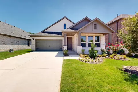 4013 Whisperwood Rd, Denton, TX 76210