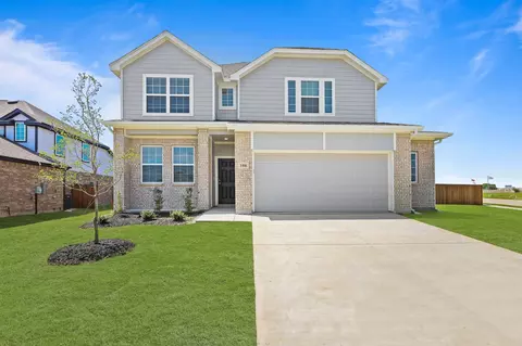 106 Manchester Dr, Cleburne, TX 76033