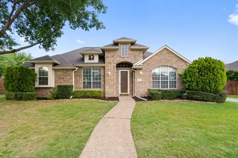8628 Clearview Ct, Plano, TX 75025