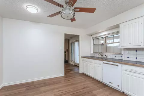 Kitchen - 1907 E Spring Valley Rd, Richardson, TX 75081 photo 4 of 4