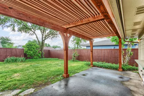 Exterior - 1907 E Spring Valley Rd, Richardson, TX 75081 photo 4 of 6
