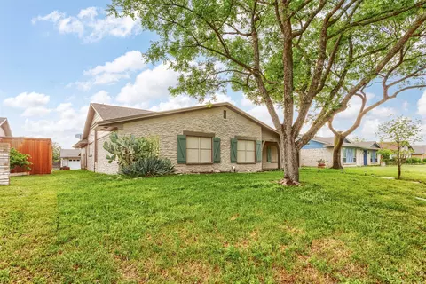 Exterior - 1907 E Spring Valley Rd, Richardson, TX 75081 photo 3 of 6