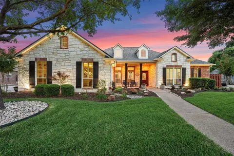 1120 Charing Cross Dr, Woodway, TX 76712