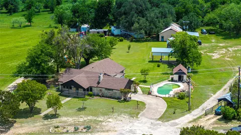 3901 Lipan Hwy, Granbury, TX 76048