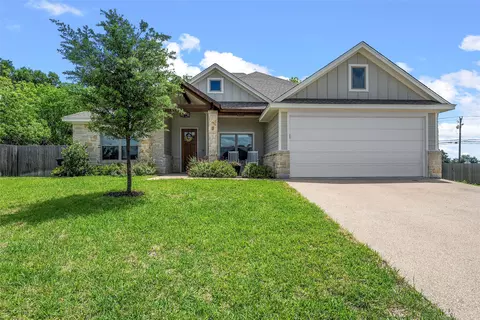 10365 Fallen Leaf Dr, Waco, TX 76712