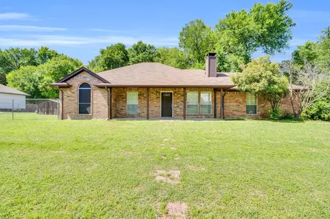 100 Beaver Creek Dr, Waxahachie, TX 75165