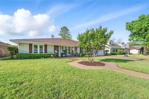 106 W Lilly Ln, Arlington, TX 76010