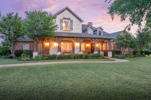 901 Beechwood Ln, Fairview, TX 75069
