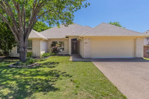 7521 Whitestone Ranch Rd, Benbrook, TX 76126