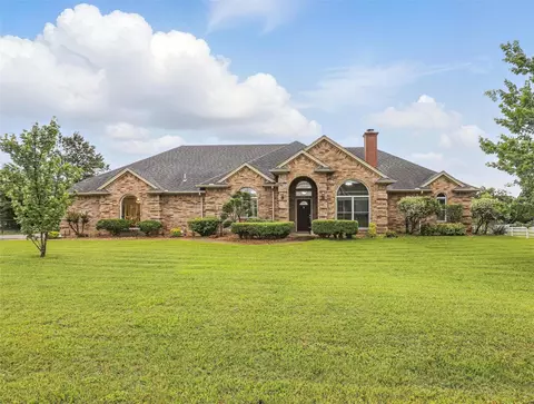 8412 Timber Meadow Dr, Burleson, TX 76028