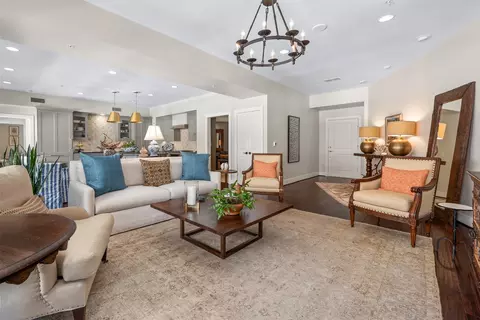 411 W 7th St, Fort Worth, TX 76102