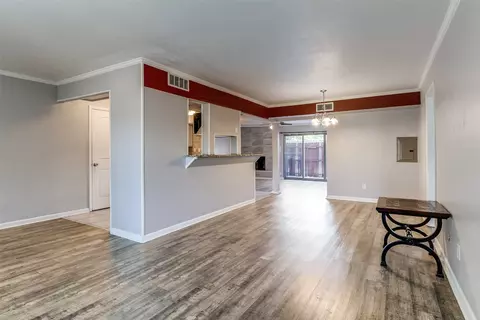 10244 Regal Oaks Dr #B, Dallas, TX 75230