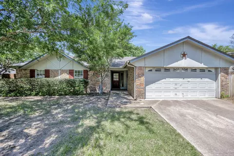 320 Gloria St, Keller, TX 76248