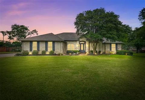 4019 Brooks Ct, Argyle, TX 76226