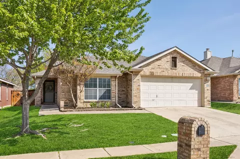 9208 Norfolk Ln, Mckinney, TX 75071