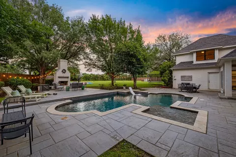 5303 Roberts Rd, Colleyville, TX 76034