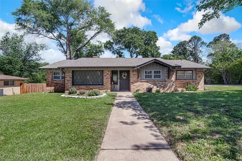 7017 Jewell Ave, Fort Worth, TX 76112