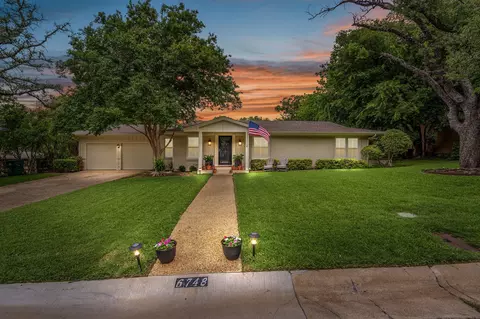 6748 Kirkwood Rd, Fort Worth, TX 76116