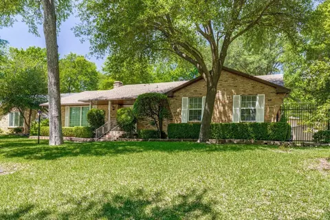 8215 San Cristobal Dr, Dallas, TX 75218