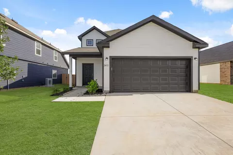 2433 Dahlia Dr, Fort Worth, TX 76123