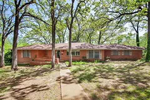 1500 W Heron St, Denison, TX 75020