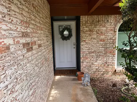 Entry Way - 1709 Oak Tree Dr, Denton, TX 76209 photo 1 of 3