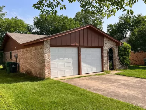 Exterior - 1709 Oak Tree Dr, Denton, TX 76209 photo 2 of 6