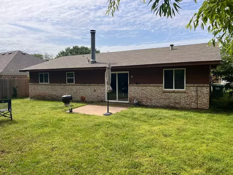 Exterior - 1709 Oak Tree Dr, Denton, TX 76209 photo 3 of 6
