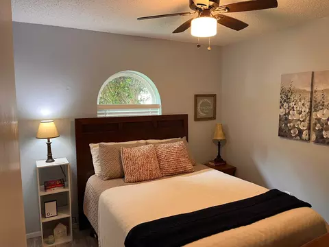 Bedroom - 1709 Oak Tree Dr, Denton, TX 76209 photo 1 of 2