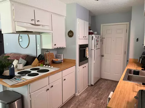 Kitchen - 1709 Oak Tree Dr, Denton, TX 76209 photo 1 of 2
