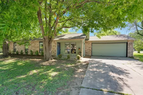 2701 Mill Pond Rd, Denton, TX 76209