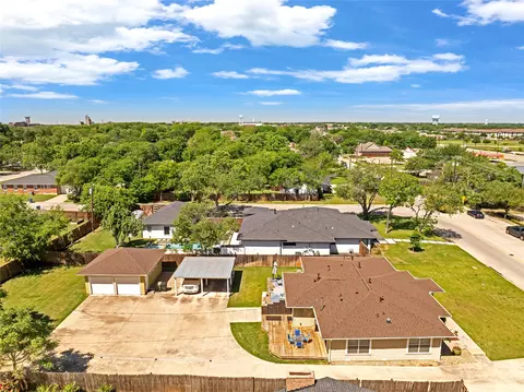 914 E Wall St, Grapevine, TX 76051 photo 23
