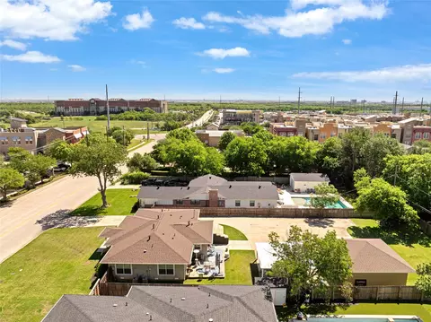 914 E Wall St, Grapevine, TX 76051 photo 25