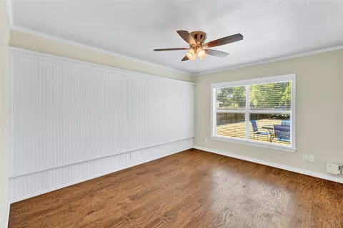 914 E Wall St, Grapevine, TX 76051 photo 10