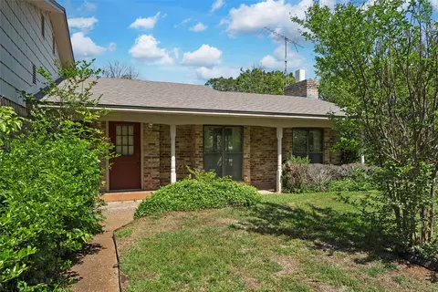 931 Eagle Canyon Dr, China Spring, TX 76633