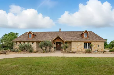 727 S Sugartree Dr, Lipan, TX 76462