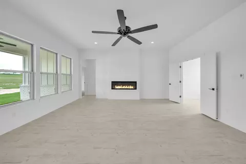 Living - 4040 Westfork Way, Springtown, TX 76082 photo 2 of 2