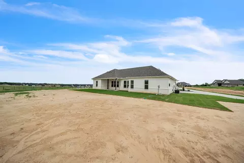 Exterior - 4040 Westfork Way, Springtown, TX 76082 photo 4 of 9