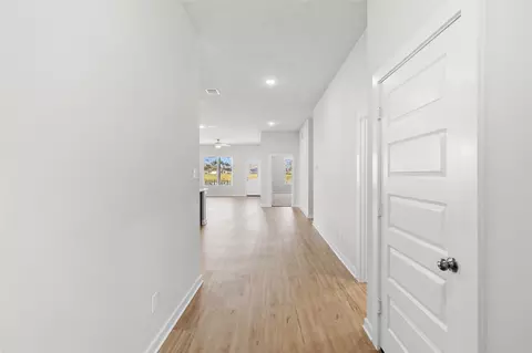 Entry Way - 441 Shoreview Dr, Conroe, TX 77303 photo 1 of 2