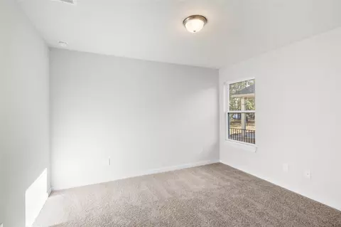Bedroom - 441 Shoreview Dr, Conroe, TX 77303 photo 3 of 4